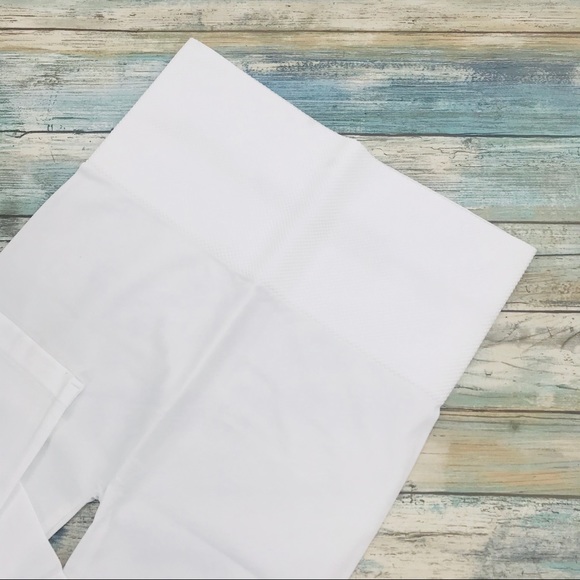 Diamond Band Capri Leggings - Picture 5 of 6